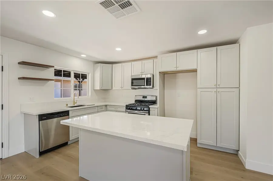 4313 Vegas Valley Drive, Las Vegas, NV 89121 - #2