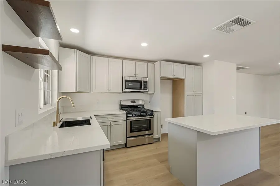 4313 Vegas Valley Drive, Las Vegas, NV 89121 - #3