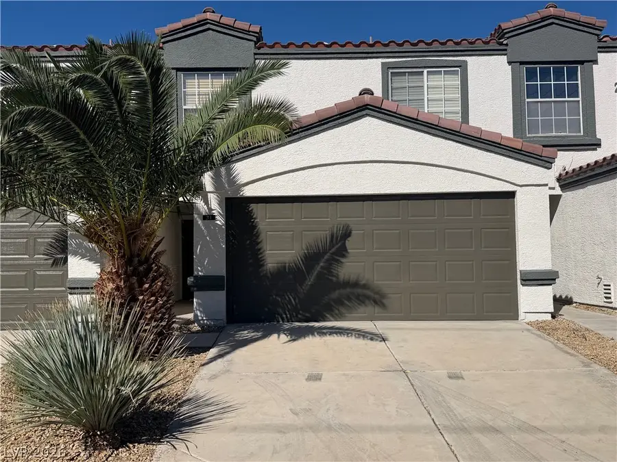 5330 E Charleston Boulevard #31, Las Vegas, NV 89142 - #3