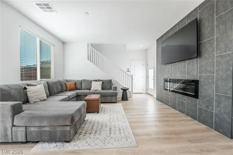 5340 Chase Street, North Las Vegas, NV 89081 - #3