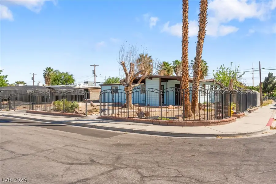 3016 Jansen Avenue, Las Vegas, NV 89101 - #3