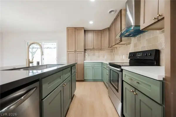 2244 N Gateway Road, Las Vegas, NV 89115