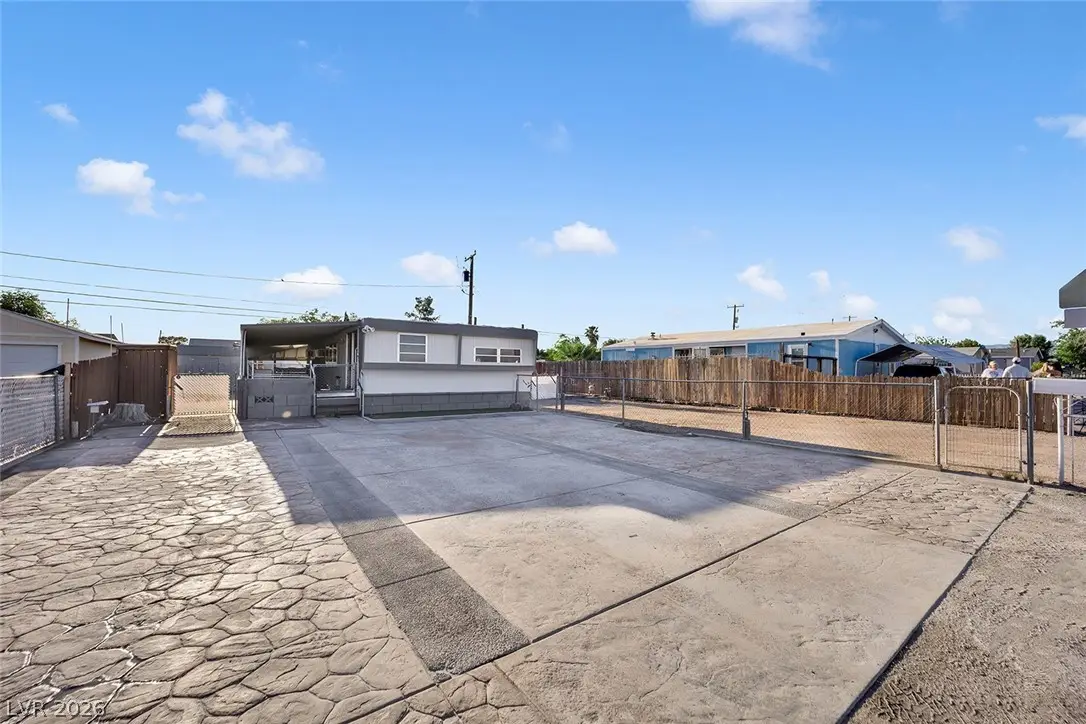 2225 Linn Lane, Las Vegas, NV 89156 - #1