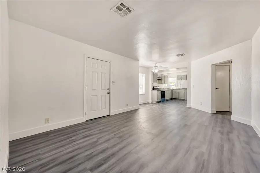 1325 E Oakey Boulevard, Las Vegas, NV 89104 - #3