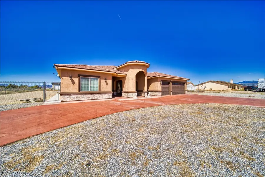 2890 Oakleaf Avenue, Pahrump, NV 89048 - #2