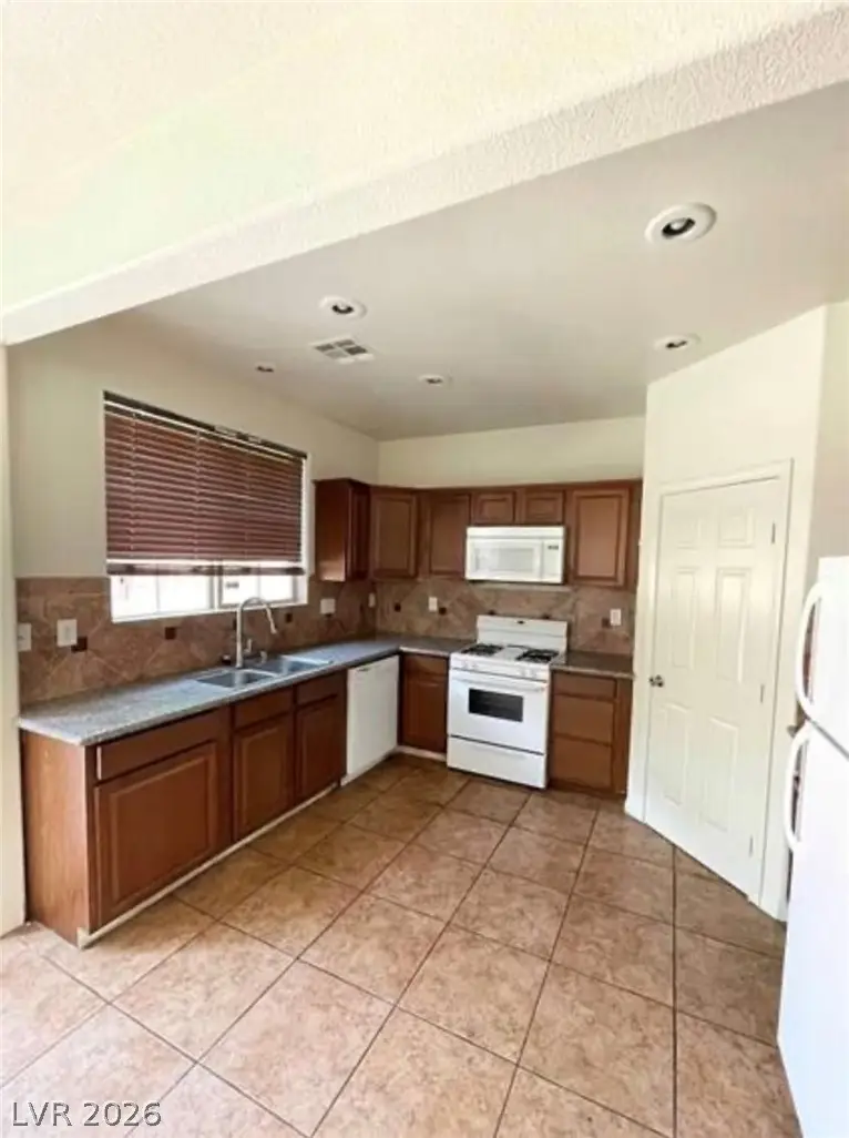 5445 Indian Cedar Drive, Las Vegas, NV 89135 - #3