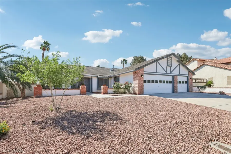 3305 Palmdesert Way, Las Vegas, NV 89120 - #2
