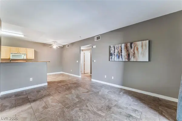 8250 N Grand Canyon Drive #1186, Las Vegas, NV 89166
