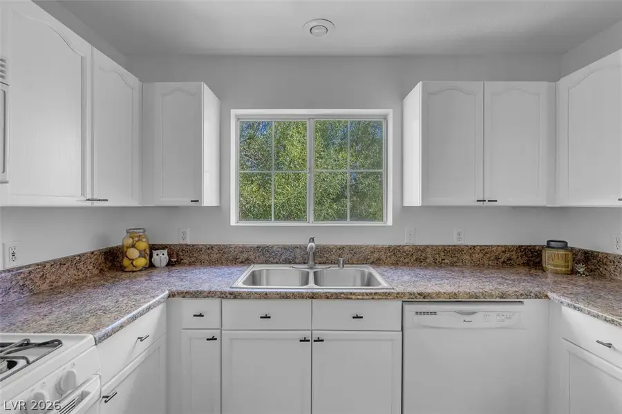 353 Amber Pine Street #203, Las Vegas, NV 89144 - #2