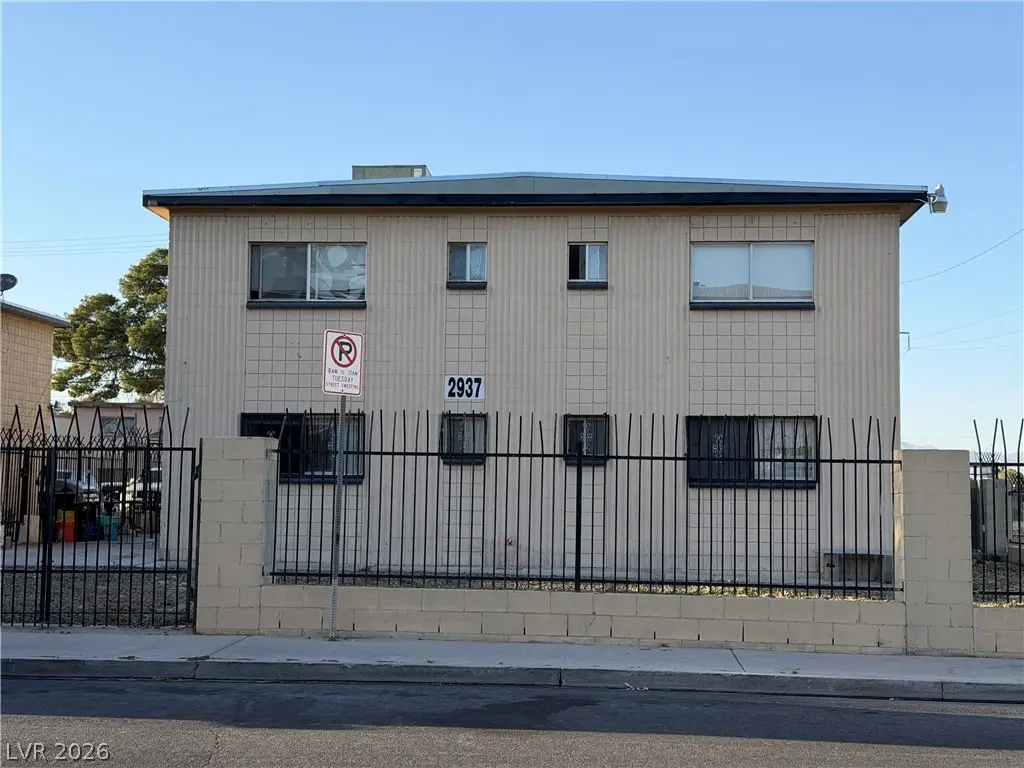 2937 Elm Avenue, Las Vegas, NV 89101 - #1