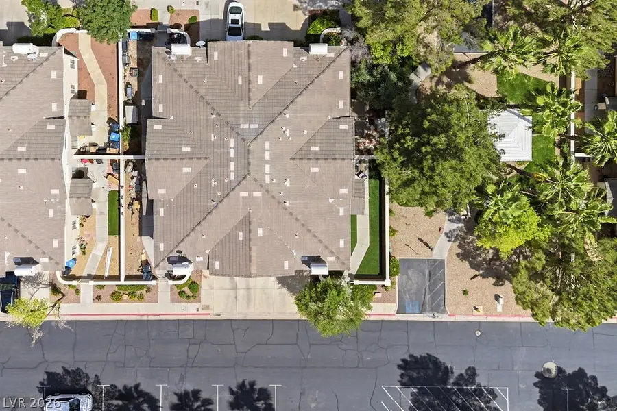 910 Elegant Coral Avenue, Henderson, NV 89015 - #2