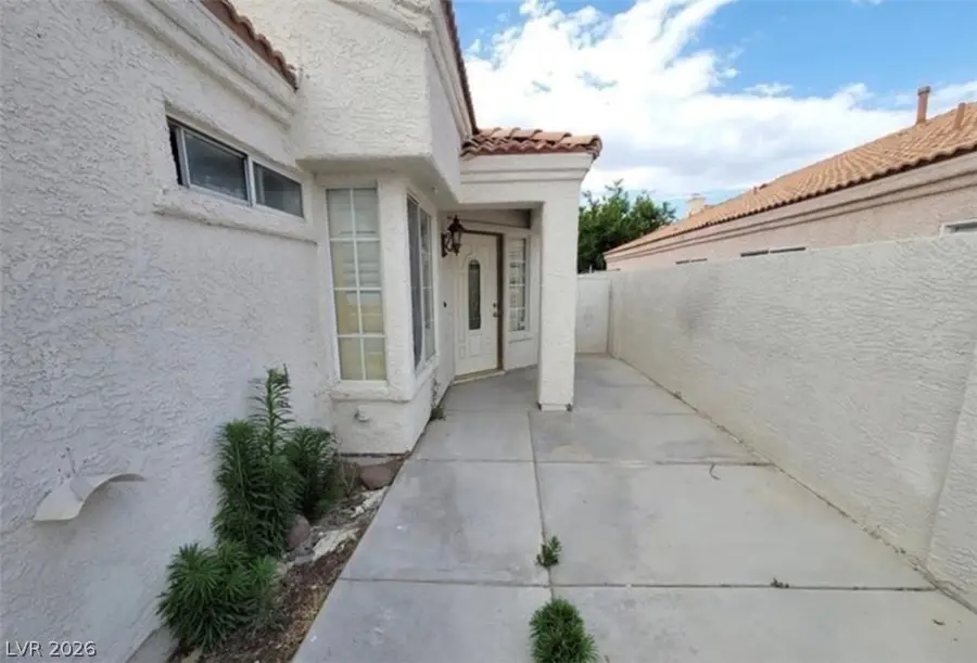 9820 Cross Creek Way, Las Vegas, NV 89117 - #3