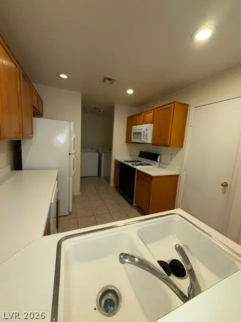 3923 Starfield Lane, Las Vegas, NV 89147 - #3
