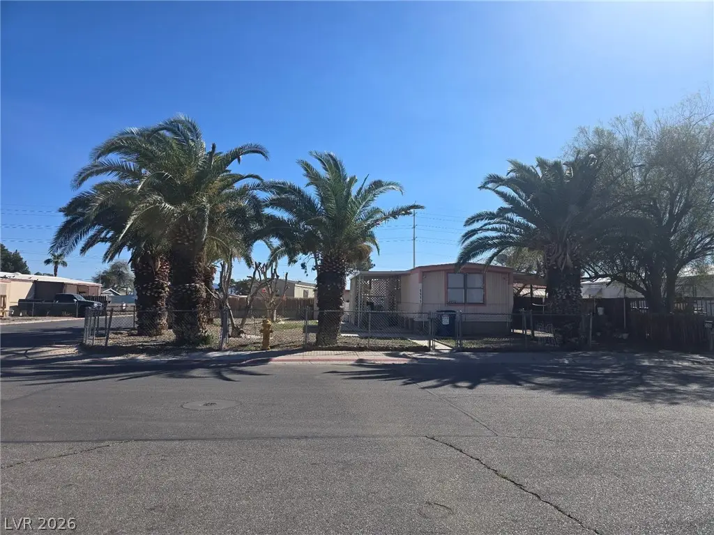 5555 Everglade Street, Las Vegas, NV 89142 - #1