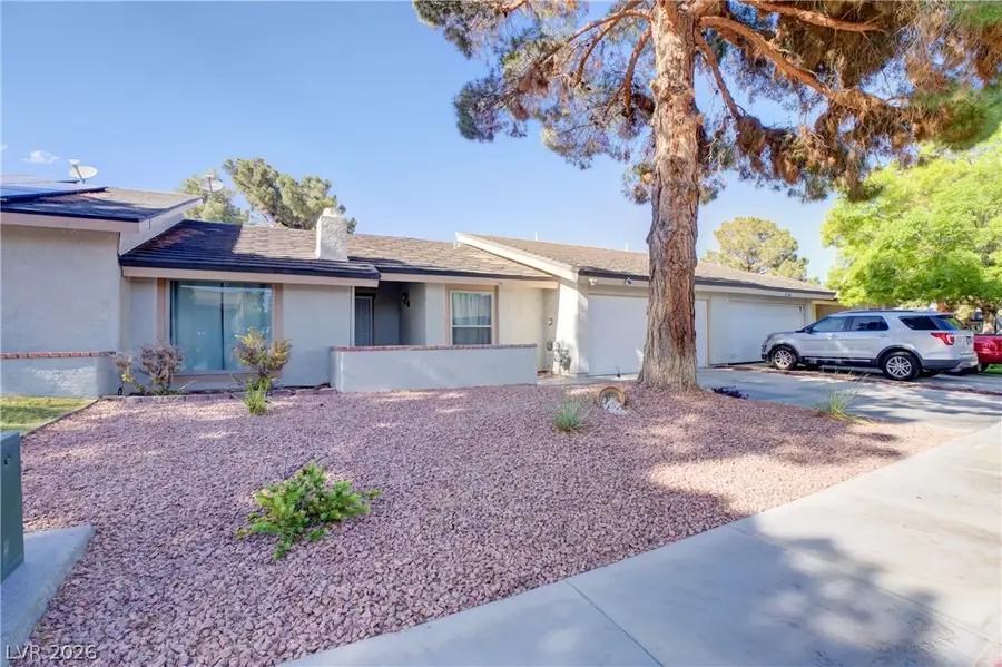 5620 Roseridge Avenue, Las Vegas, NV 89107 - #2