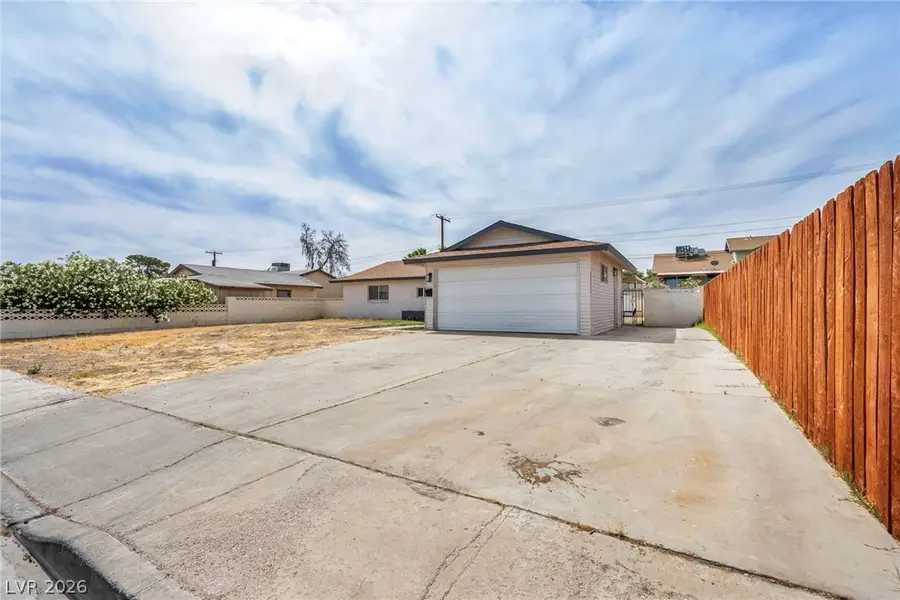 913 De Met Drive, Las Vegas, NV 89119 - #3