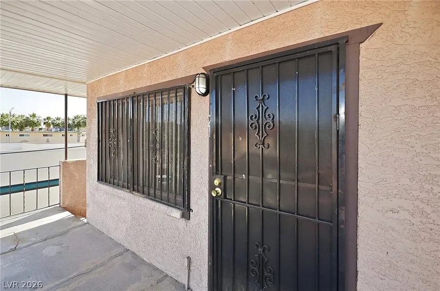 3720 Royal Crest Street #21, Las Vegas, NV 89119 - #2