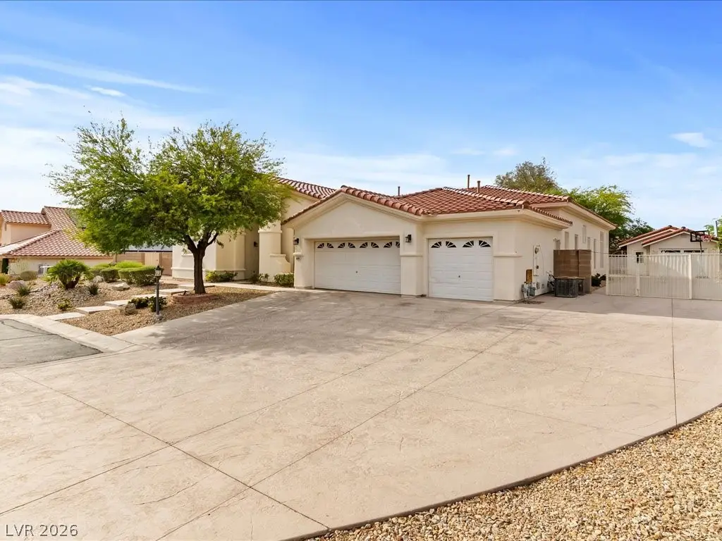 6880 Royal Heritage Court, Las Vegas, NV 89110 - #1