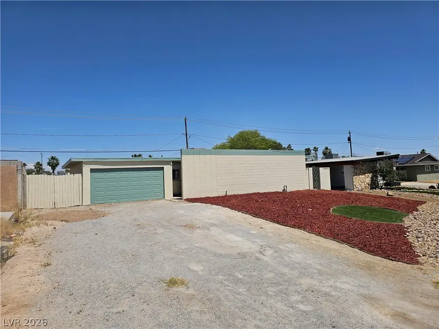 1074 King Richard Avenue, Las Vegas, NV 89119 - #2