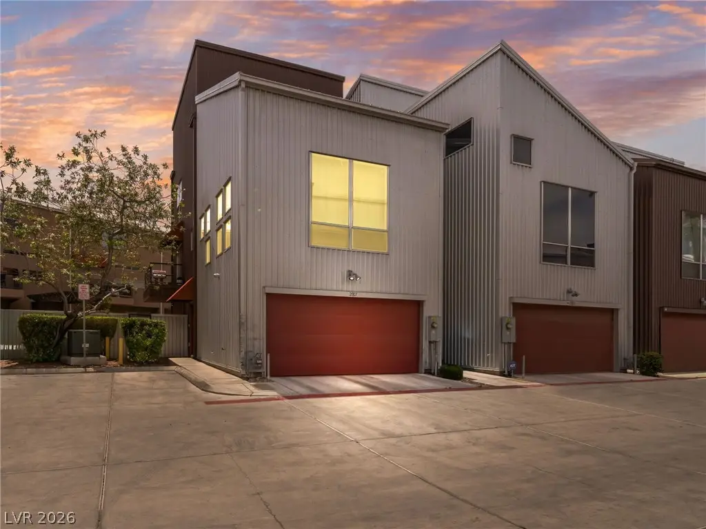 2007 Pin Oak Avenue, Las Vegas, NV 89101 - #1