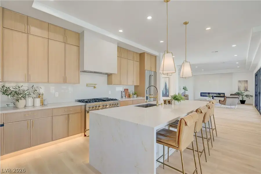 2290 Casa Bella Court, Las Vegas, NV 89117 - #2