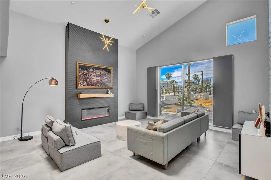 121 S 11th Street, Las Vegas, NV 89101 - #1