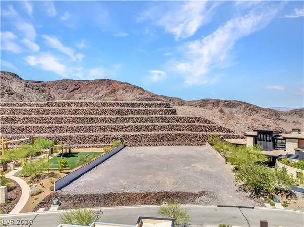 17 Sanctuary Peak Court, Henderson, NV 89012