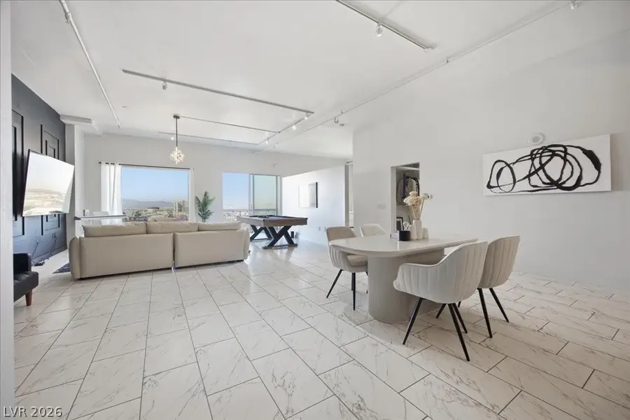 900 Las Vegas Boulevard #1215, Las Vegas, NV 89101 - #2