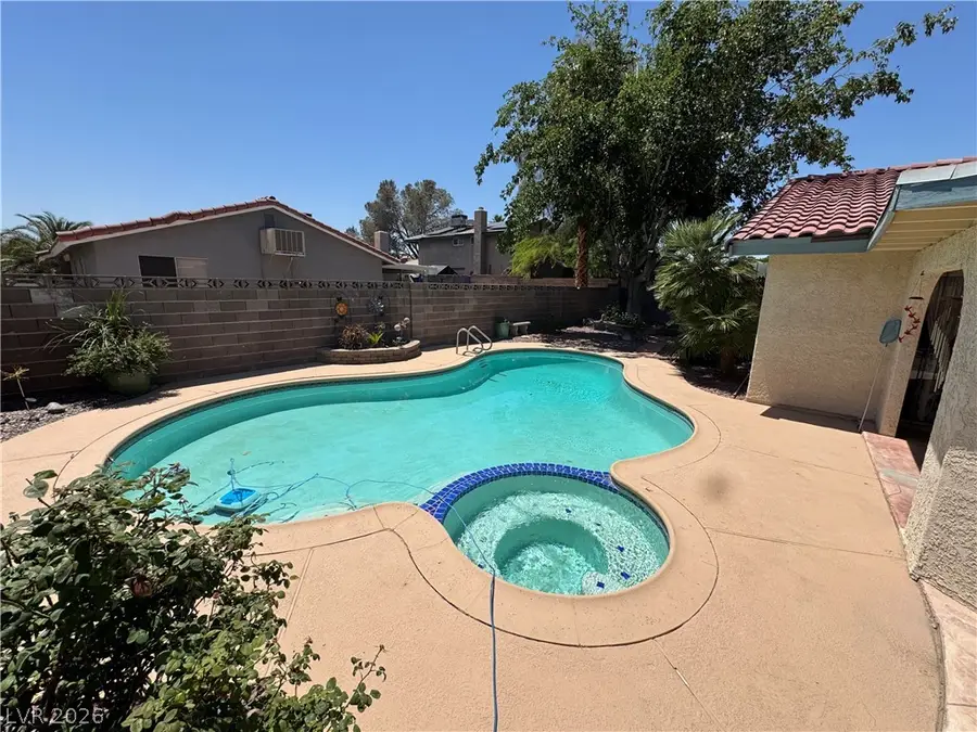 5281 Supai Drive, Las Vegas, NV 89103 - #3