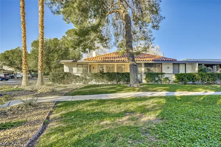 3464 Pino Circle, Las Vegas, NV 89121 - #3
