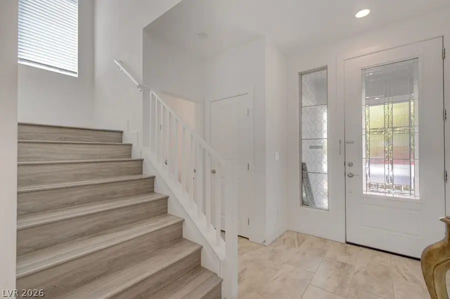 7135 Sunland Hills Avenue, Las Vegas, NV 89113 - #3