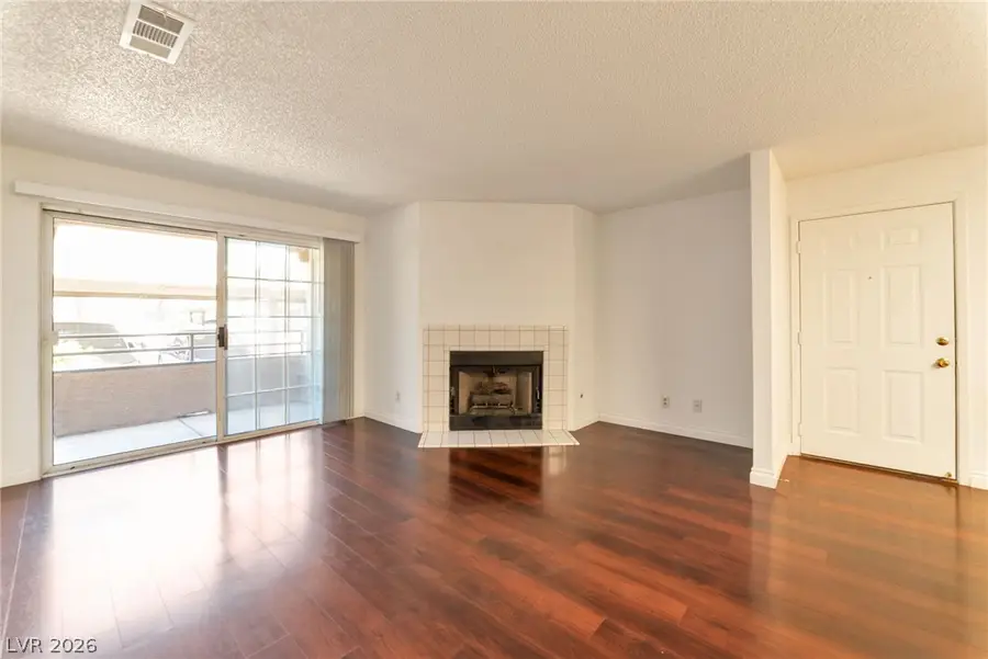 2200 S Fort Apache Road #1044, Las Vegas, NV 89117 - #2