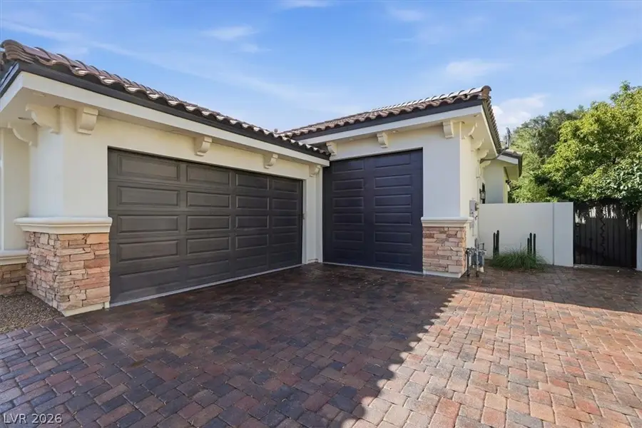 2257 Coral Ridge Avenue, Henderson, NV 89052 - #2