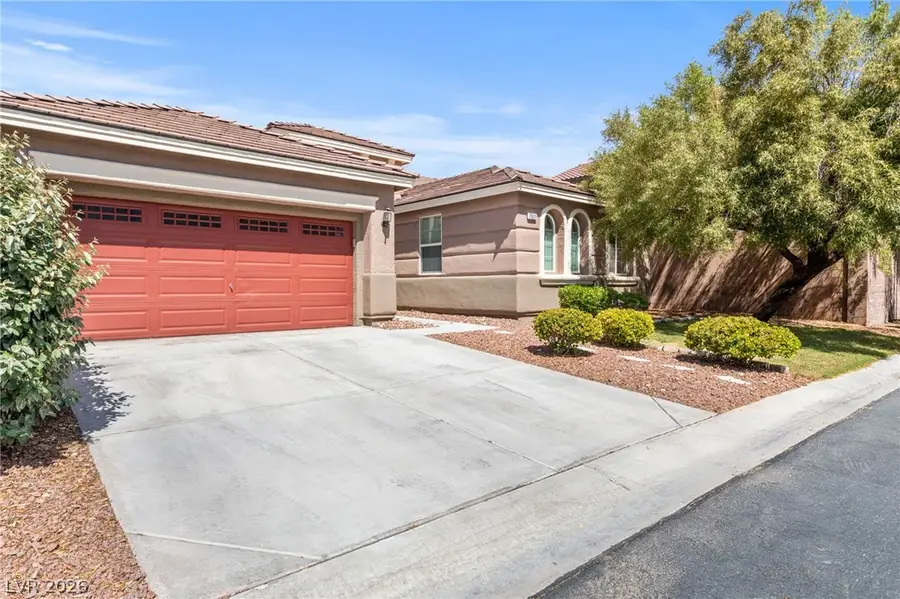 7621 Chase Hallow Street, Las Vegas, NV 89149 - #2