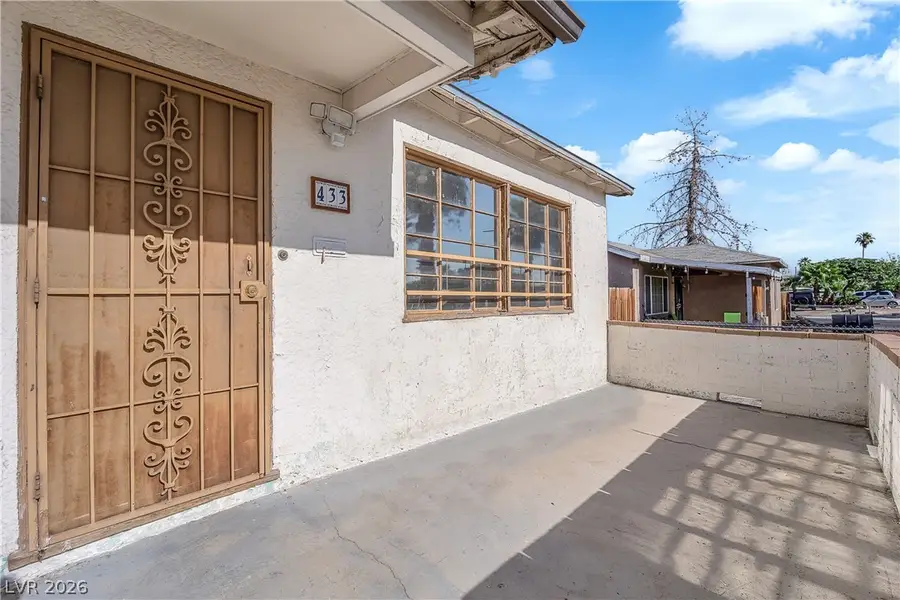 433 N 10th Street, Las Vegas, NV 89101 - #3