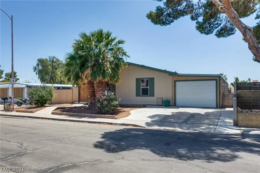 5423 N Sir Richard Drive, Las Vegas, NV 89110 - #3