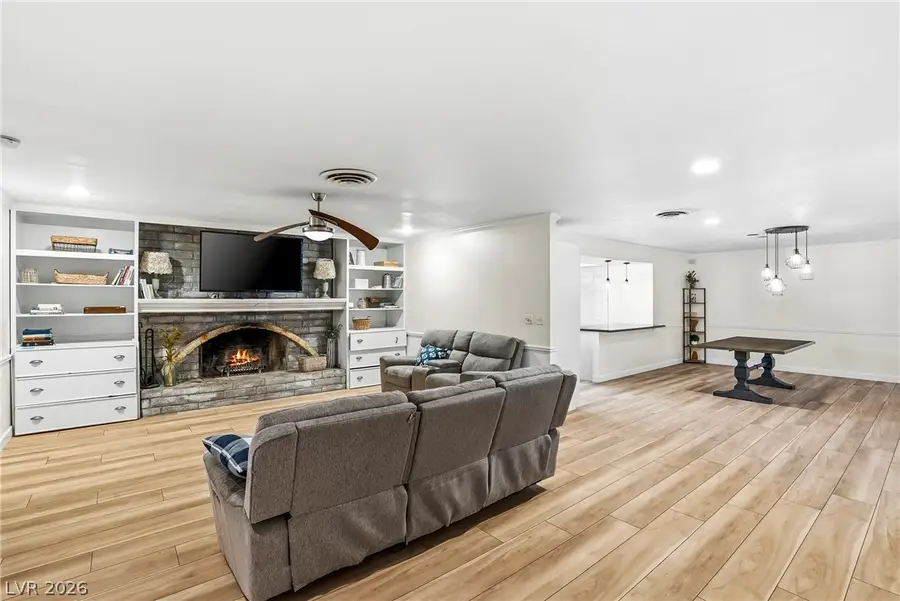 3689 N Rosecrest Circle, Las Vegas, NV 89121 - #3