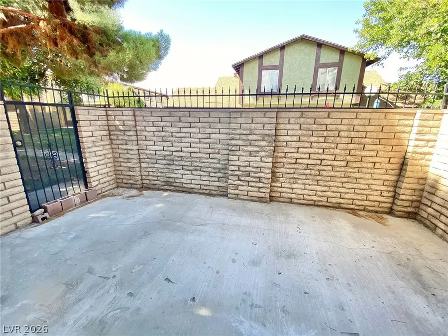 4508 Del Oro Drive, Las Vegas, NV 89102 - #3