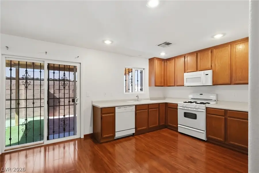 4960 Blue Marlin Avenue, Las Vegas, NV 89115 - #2