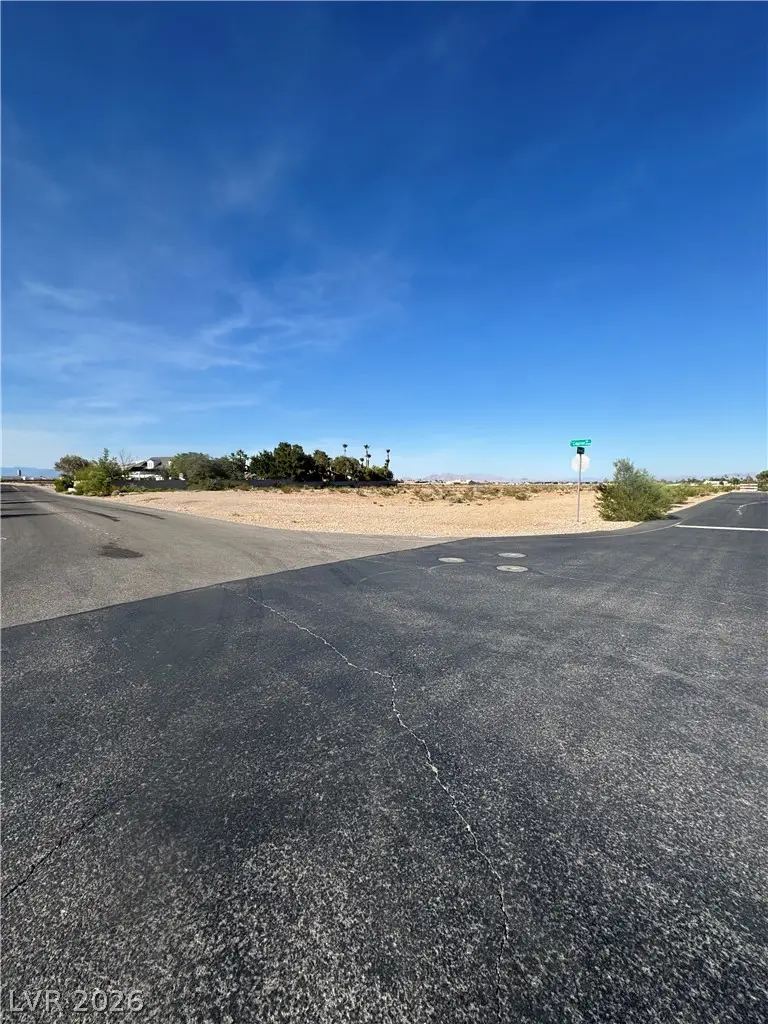 Cimarron-pebble, Las Vegas, NV 89113 - #1