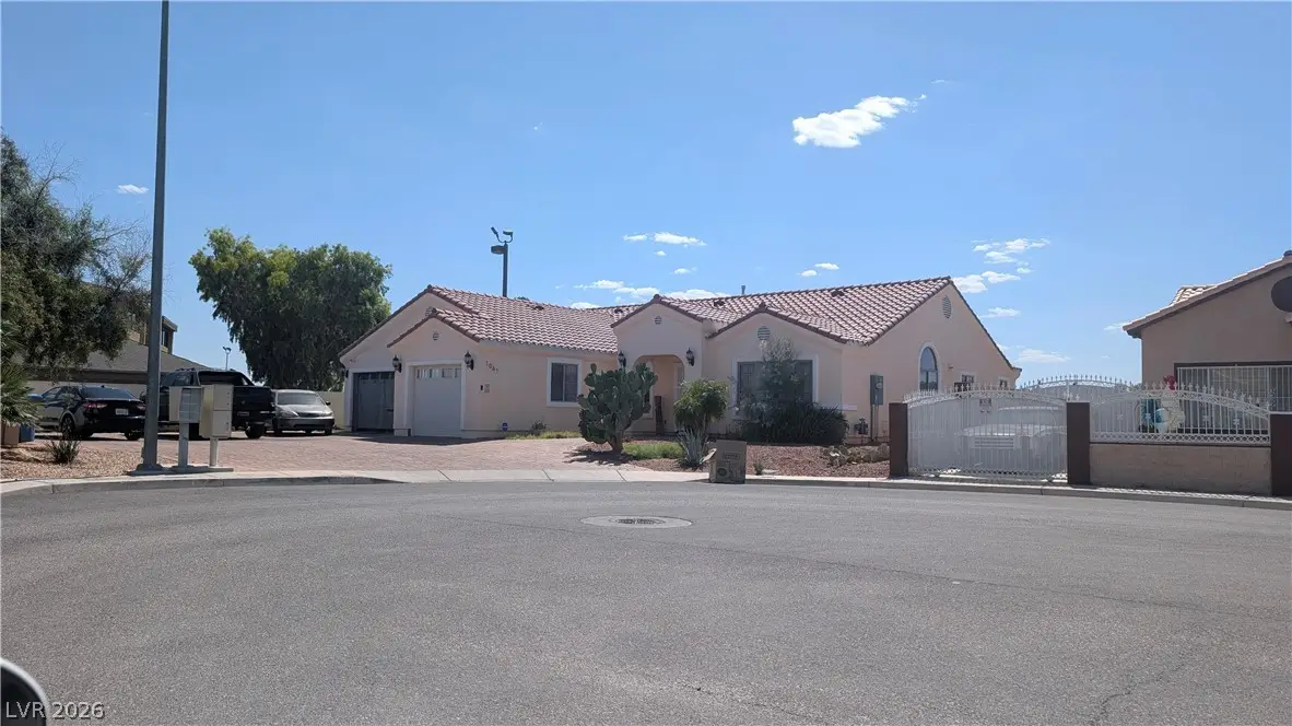 1061 Pikes Peak Court, Las Vegas, NV 89110 - #1