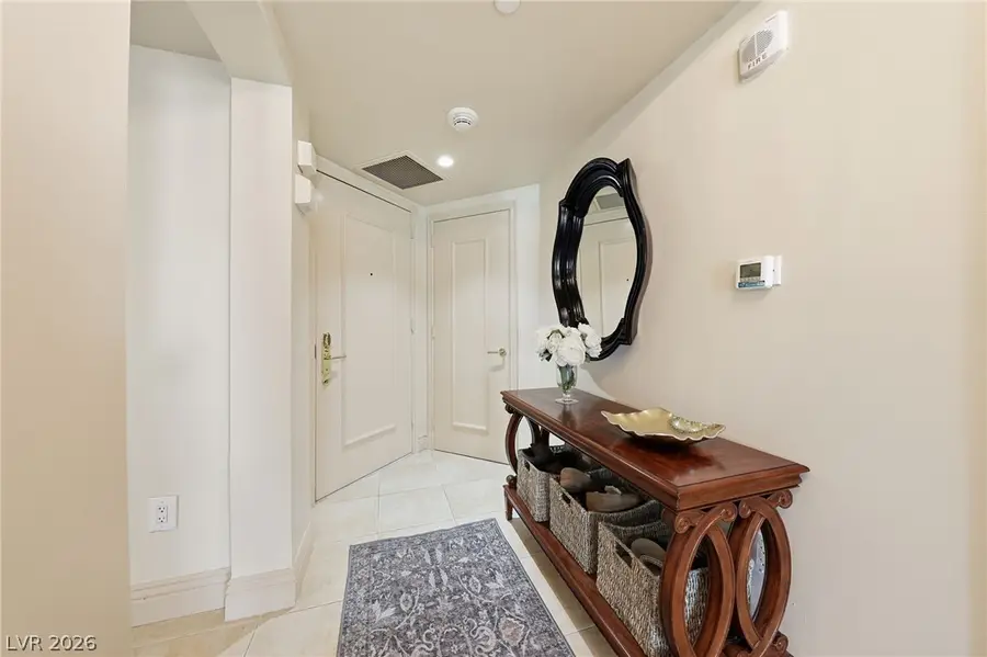 2747 Paradise Road #1205, Las Vegas, NV 89109 - #2