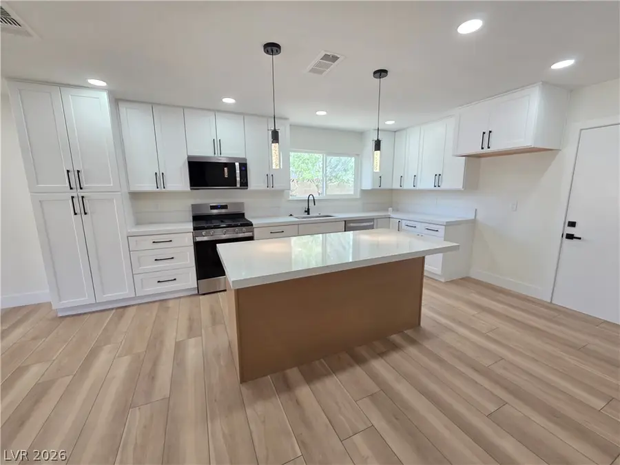 5630 Neosho Street, Las Vegas, NV 89120 - #2