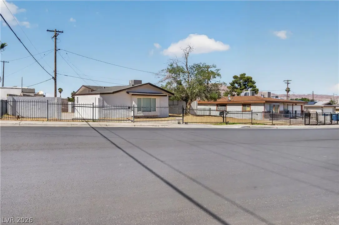 4696 E Twain Avenue, Las Vegas, NV 89121 - #1