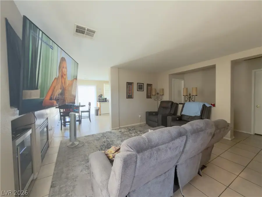 4048 Knoll Ridge Avenue, North Las Vegas, NV 89032 - #2