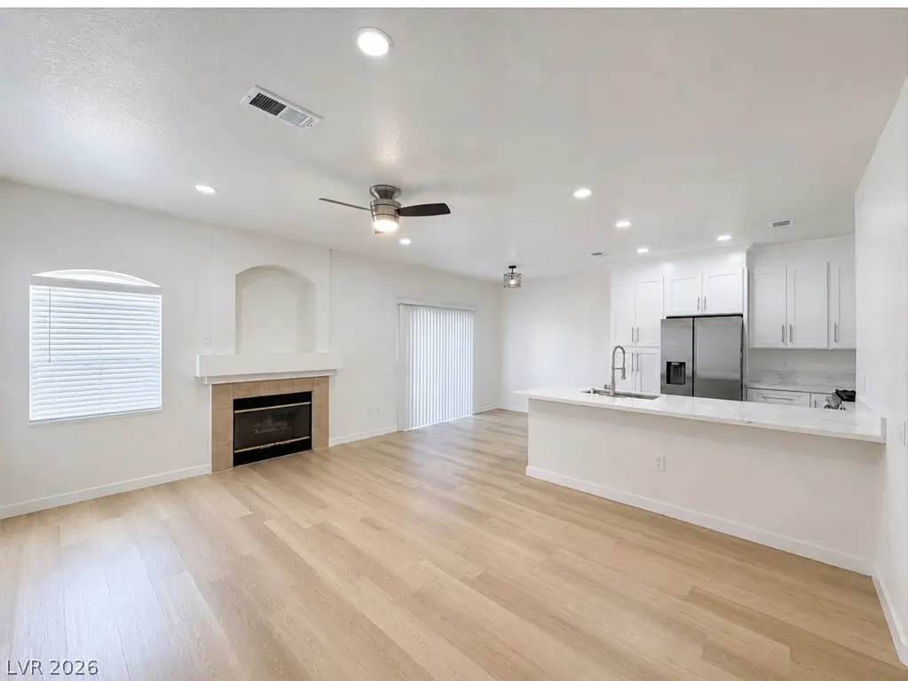 5415 W Harmon Avenue #1017, Las Vegas, NV 89103 - #1