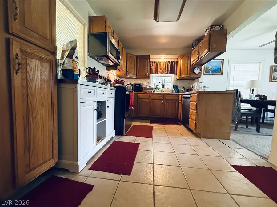 925 Pine Street, Ely, NV 89301 - #2