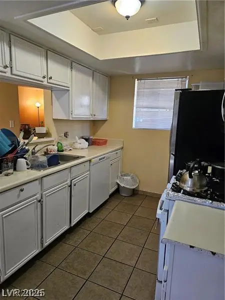 211 N Lamb Boulevard #D, Las Vegas, NV 89110 - #3