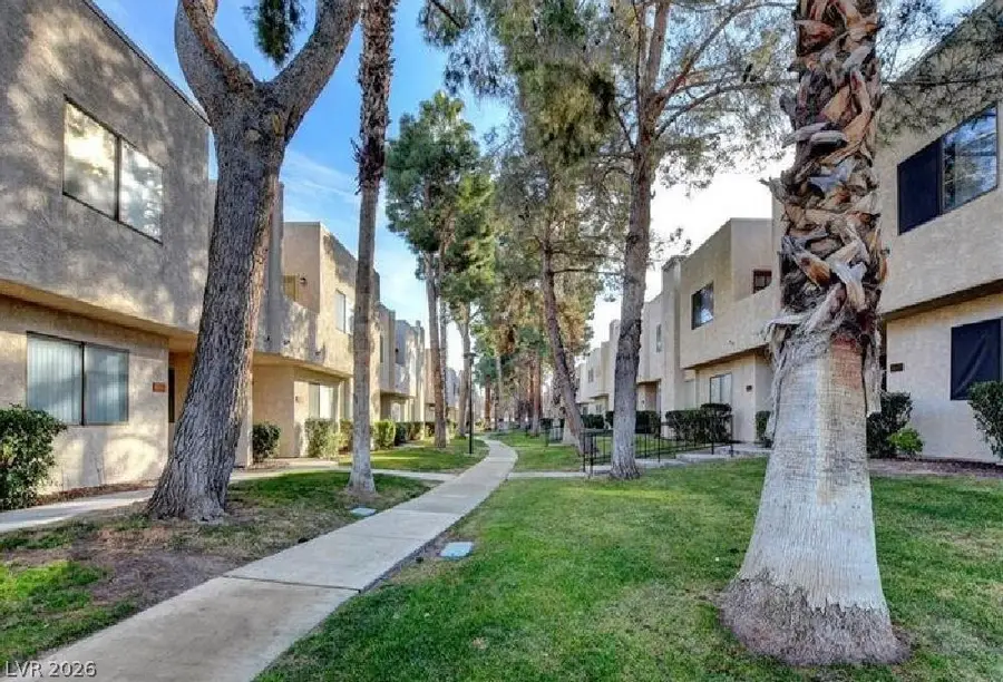 2631 Aracatuba Avenue, Las Vegas, NV 89121 - #2