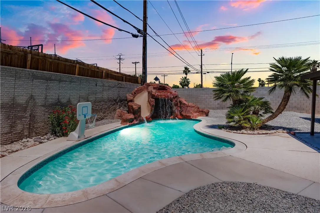 3313 El Camino Real, Las Vegas, NV 89121 - #1